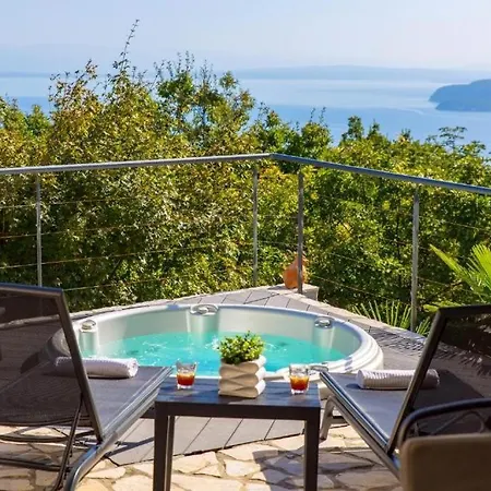 Surina Villa Moscenice