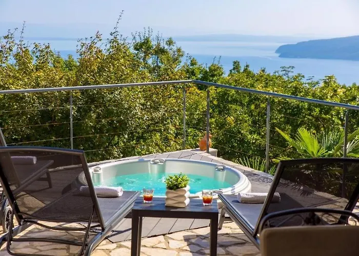 Surina Villa Moscenice