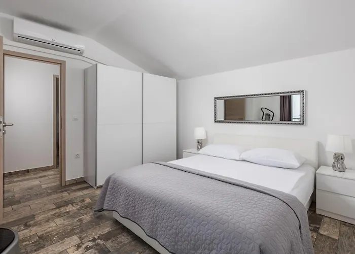 Willa Surina Moscenice