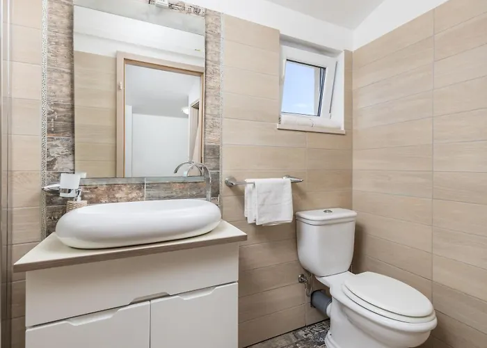 Surina Willa Moscenice